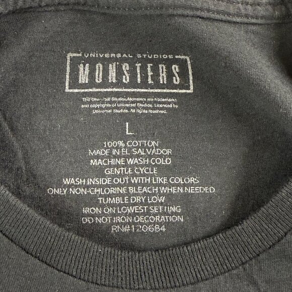 Universal Monsters Shirt Men's Large Wolfman Werewolf Horror Movie Tee Halloween - Picture 3 of 9